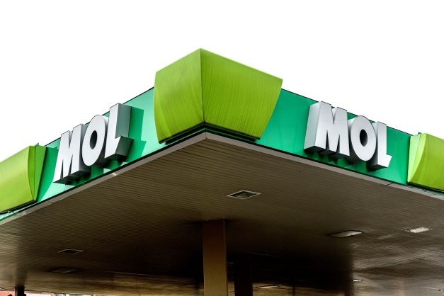 zielone logo węgierskiego koncernu MOL