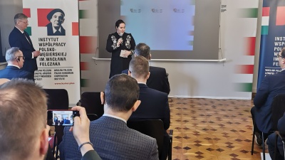 Ambasador Węgier otwiera konferencję w siedzibie Instytutu Felczaka