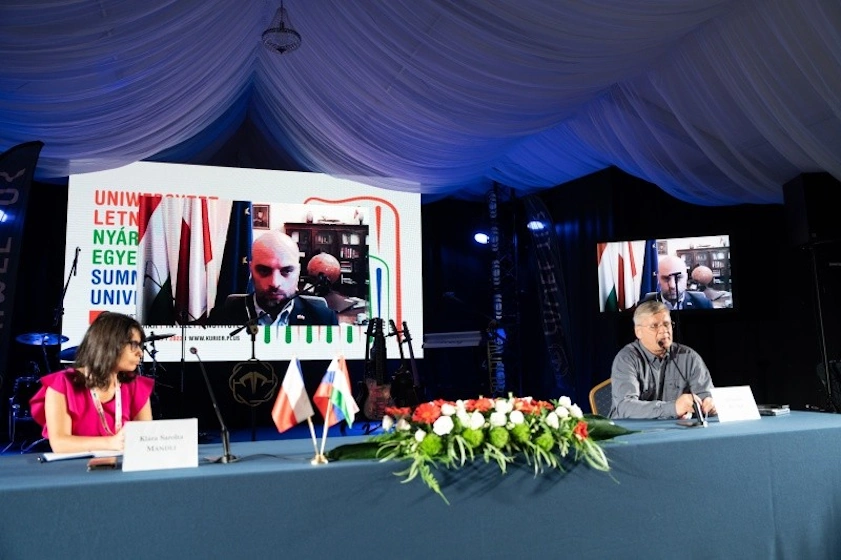 Krasiczyn: Jak poruszać się w świecie dyplomacji foto1