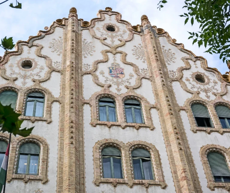 Hungarian Postal Savings Bank Węgierska poczta Banku Oszczędnościowego projektu Ödöna Lechnera, domena publiczna