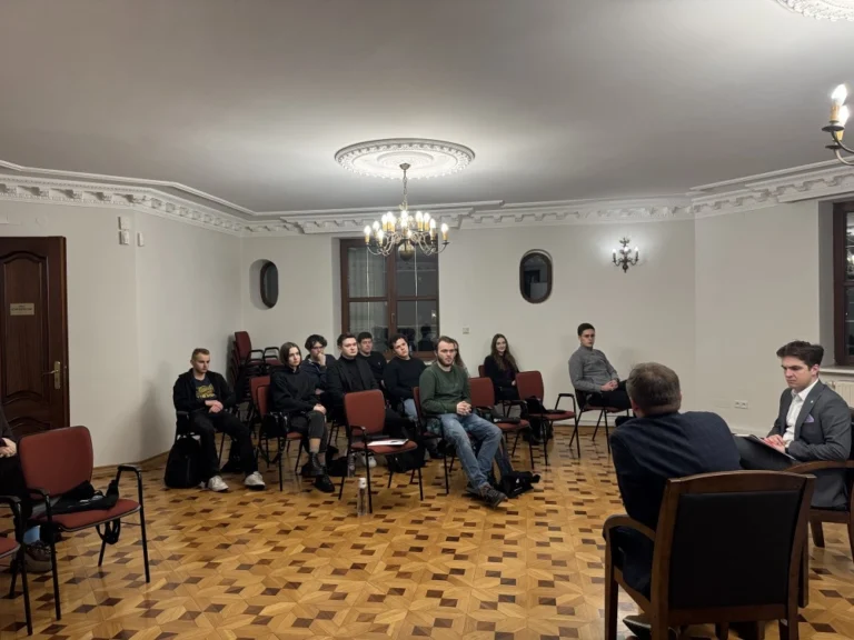 Spotkanie ze studentami Forum Młodych Dyplomatów 2